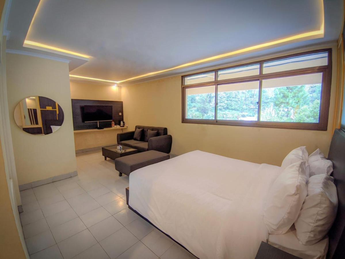 Hotel Guci Kencana Jaya Tuwel Extérieur photo